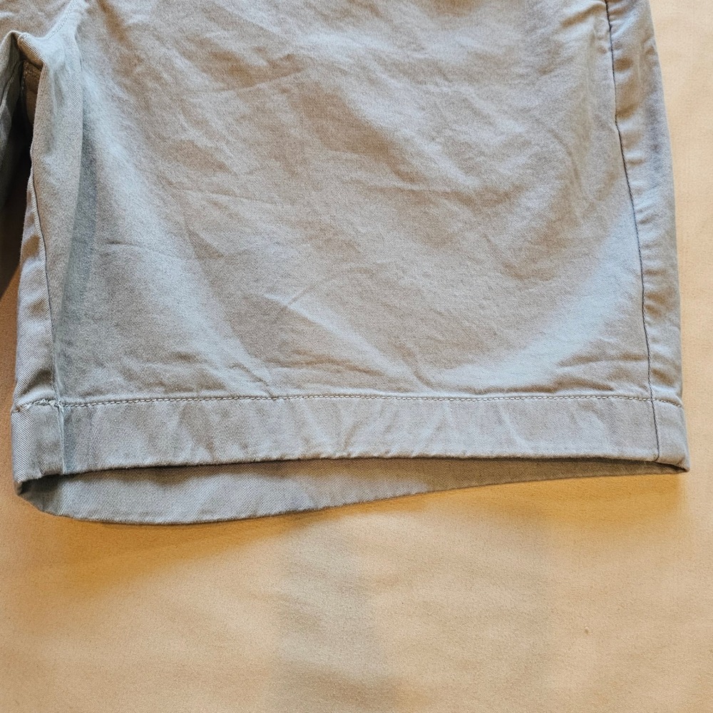 Chubbies Mens Everywear Chino Shorts Light Grey 7 Inch Inseam Size 32 Stretch - Picture 4 of 9